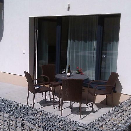 Sunny, Fully Furnished Studio Type With Terrace بلزن المظهر الخارجي الصورة